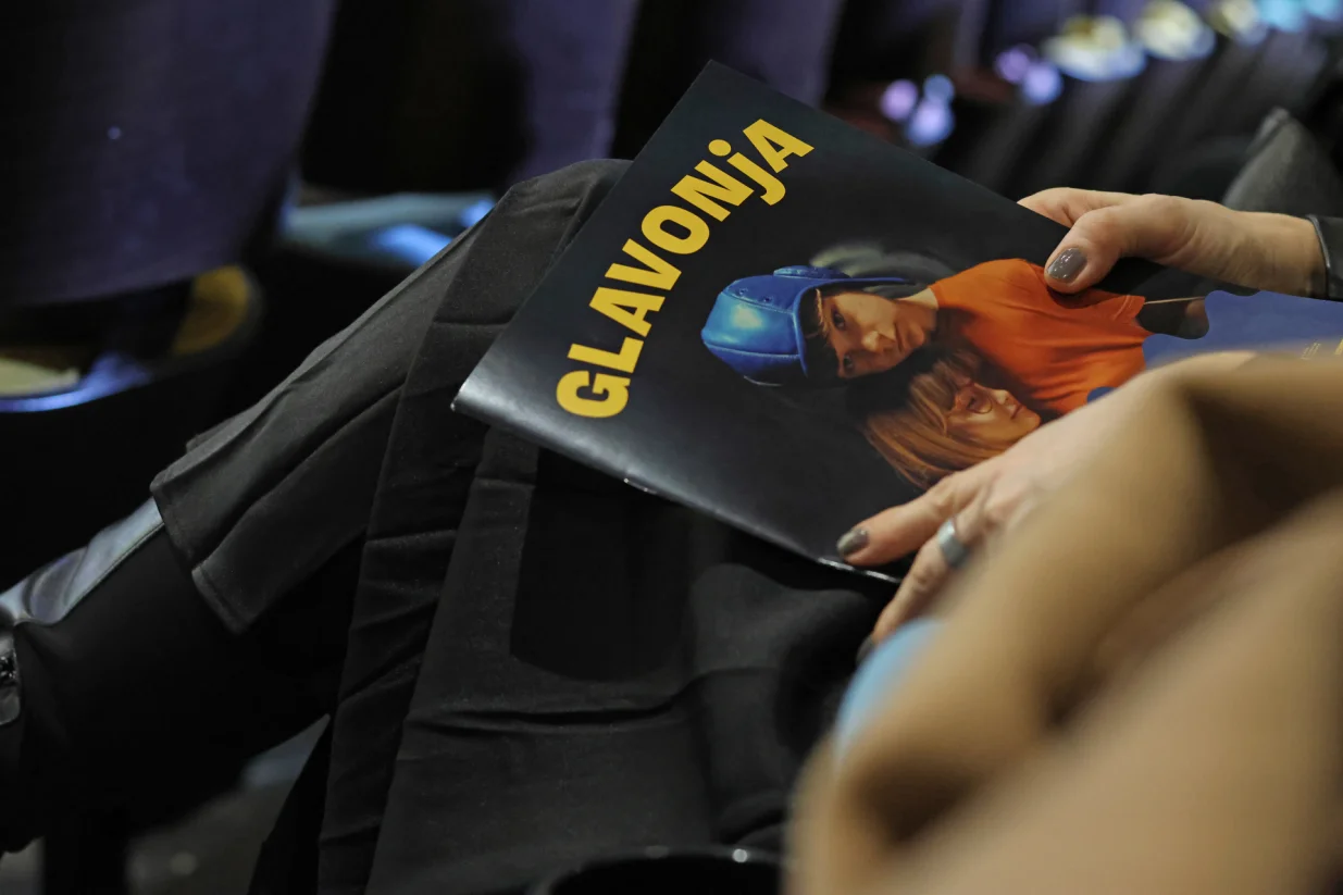 GLAVONJA STIŽE U CINESTAR 19. FEBRUARAUZ JEDINSTVENI "VODIČ ZA MUĆKANJE GLAVOM"/Vladimira Spindler