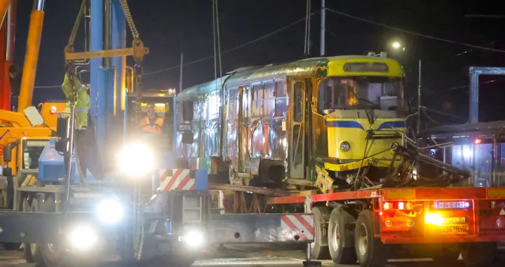 Uklonjen tramvaj sa ceste i &scaron;ina nakon te&scaron;ke saobraćajne nesreće/Damir Deljo