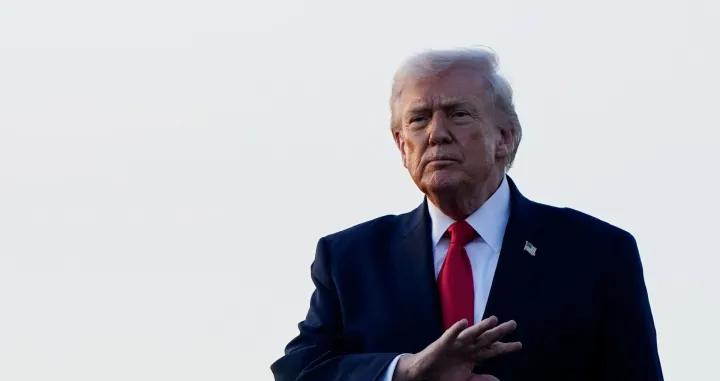U.S. President Donald Trump gestures as he arrives at Palm Beach International Airport in West Palm Beach, Florida, U.S., February 13, 2026. REUTERS/Elizabeth Frantz/Elizabeth Frantz