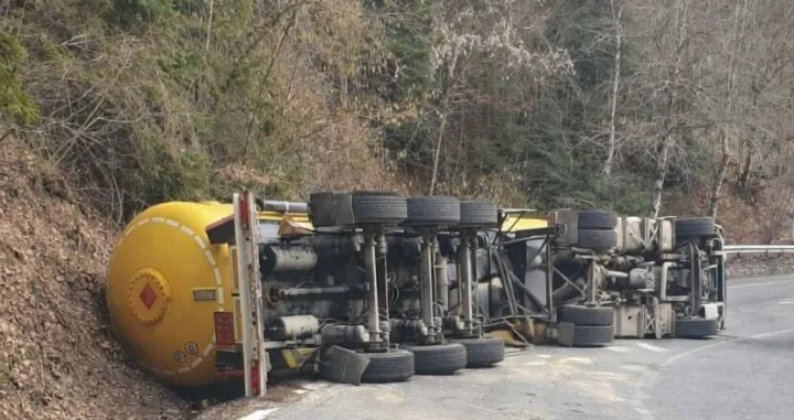 Prevrnula se cisterna/Bugojno Danas//