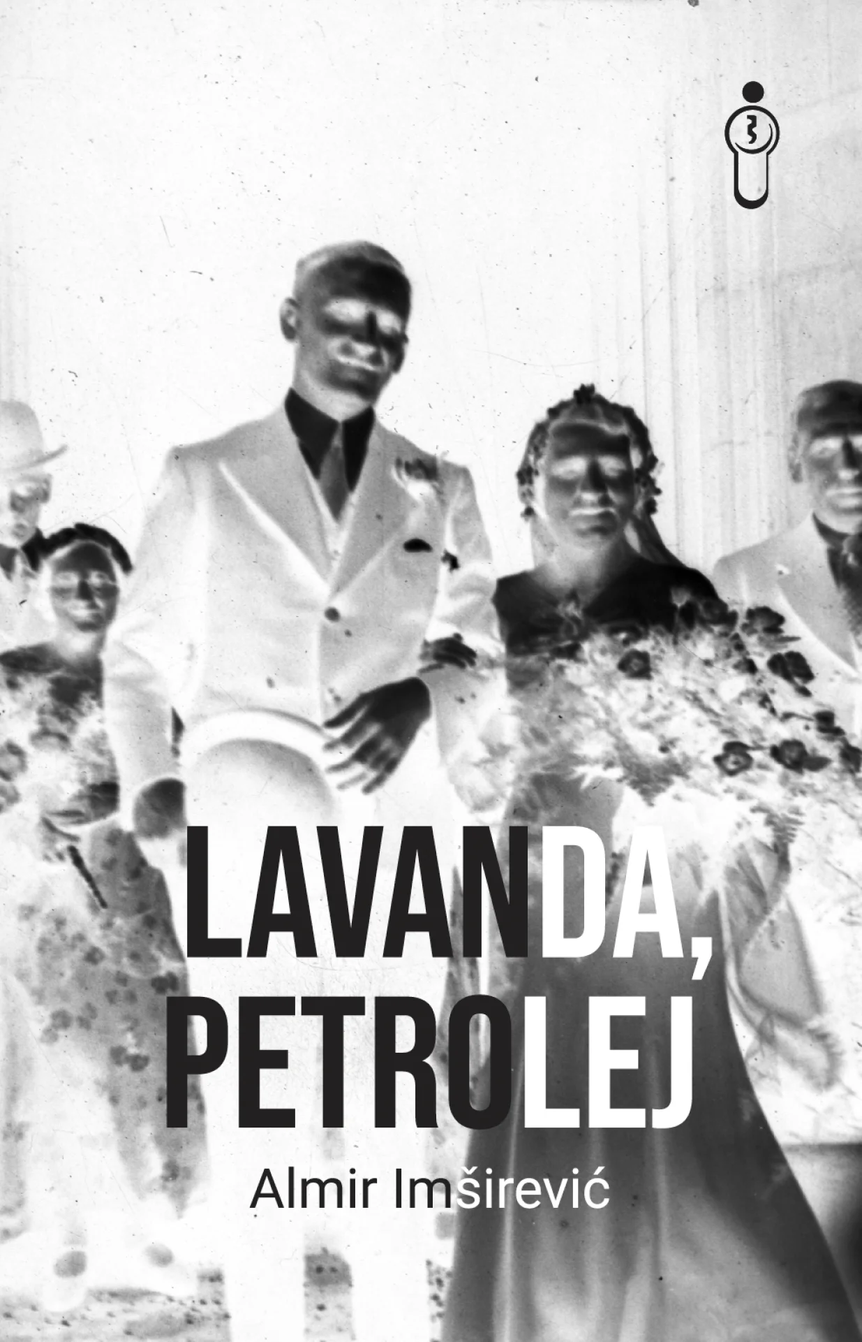 Knjiga "Lavanda, petrolej" u izdanju Buybooka/