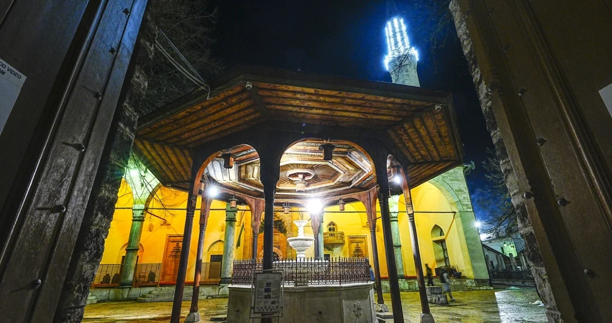 Gazi Husrev-begova džamija, prva teravija, ramazan 2026. godine/Anadolija