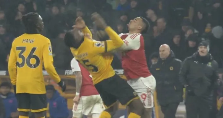 Jesus odgurnuo Mosqueru i sru&scaron;io ga na pod (FOTO: Screenshot/X)/Foto: 