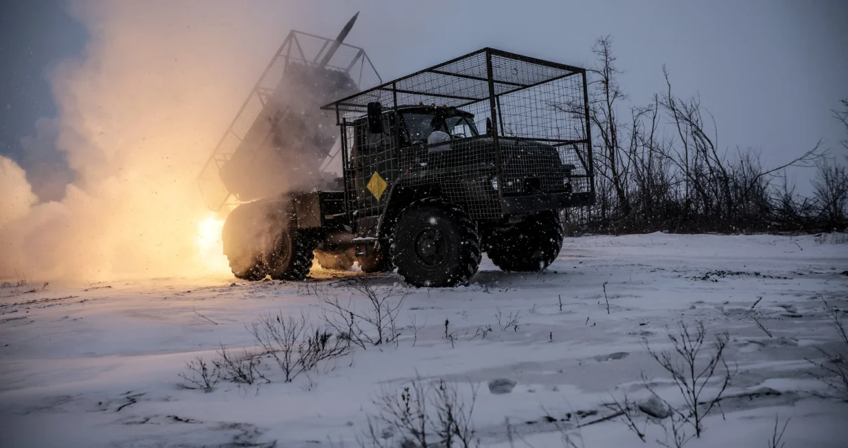 Servicemen of the 24th Separate Mechanized Brigade of the Ukrainian Armed Forces fire a BM-21 Grad multiple launch rocket system towards Russian troops, amid Russia's attack on Ukraine, near the frontline town of Chasiv Yar in Donetsk region, Ukraine January 24, 2026. Oleg Petrasiuk/Press Service of the 24th King Danylo Separate Mechanized Brigade of the Ukrainian Armed Forces/Handout via REUTERS ATTENTION EDITORS - THIS IMAGE HAS BEEN SUPPLIED BY A THIRD PARTY./Ukrainian Armed Forces
