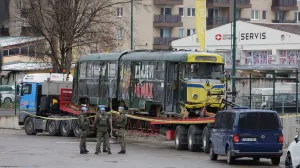Tramvaj u krugu grasa/Senad Gubelić