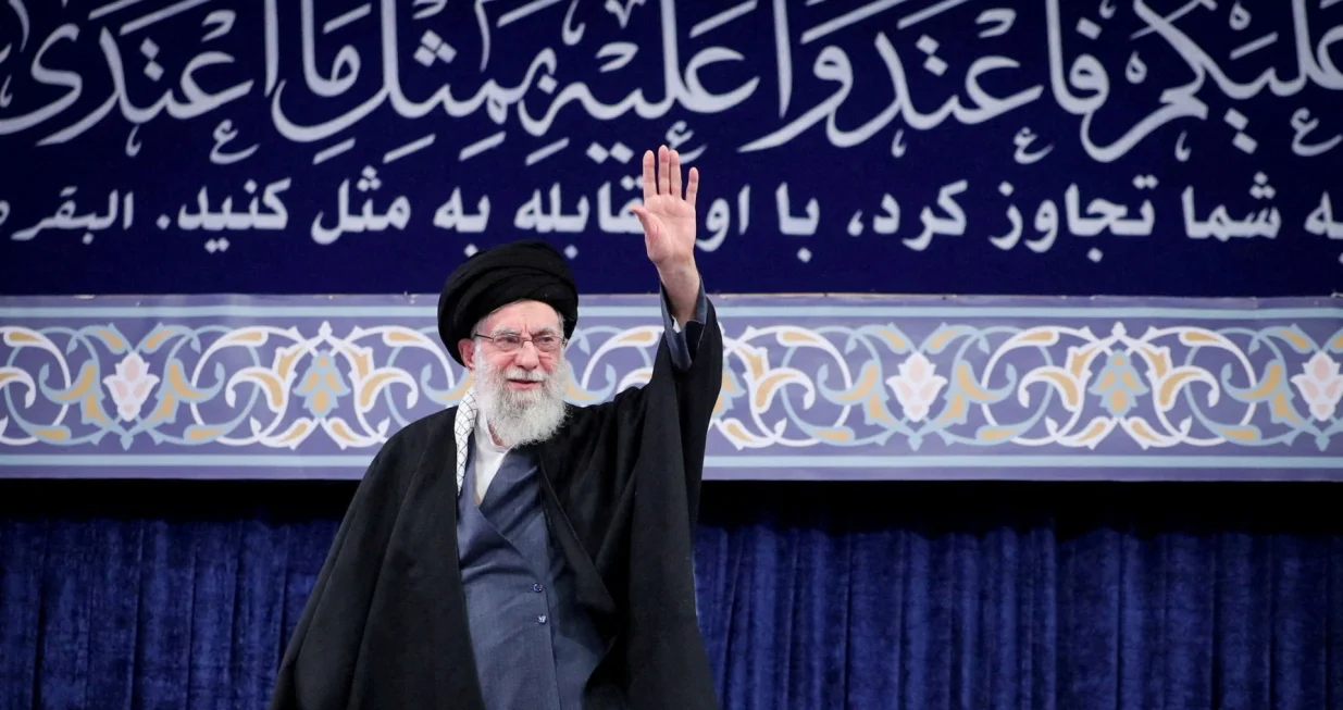 FILE PHOTO: Iran's Supreme Leader Ayatollah Ali Khamenei waves during a meeting in Tehran, Iran, February 17, 2026. Office of the Iranian Supreme Leader/WANA (West Asia News Agency)/Handout via REUTERS ATTENTION EDITORS - THIS PICTURE WAS PROVIDED BY A THIRD PARTY./File Photo/Office Of The Iranian Supreme Le