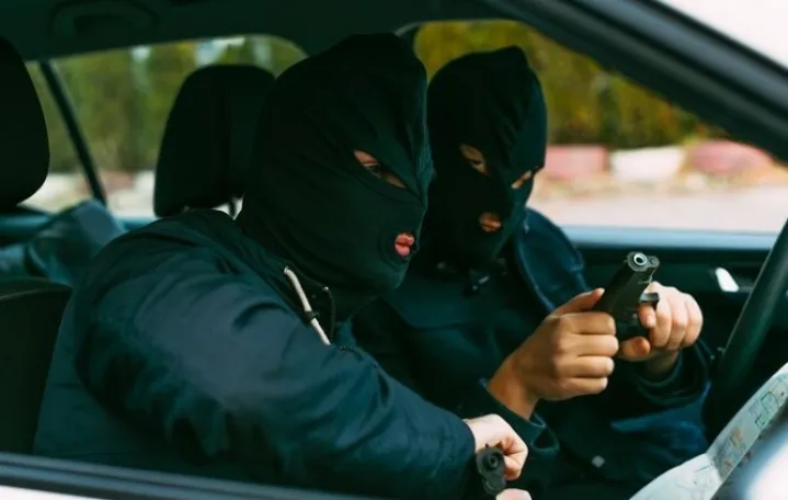 maskirani pljačka&scaron;i, pljačka, maske,/Ilustracija// Telegraf.rs