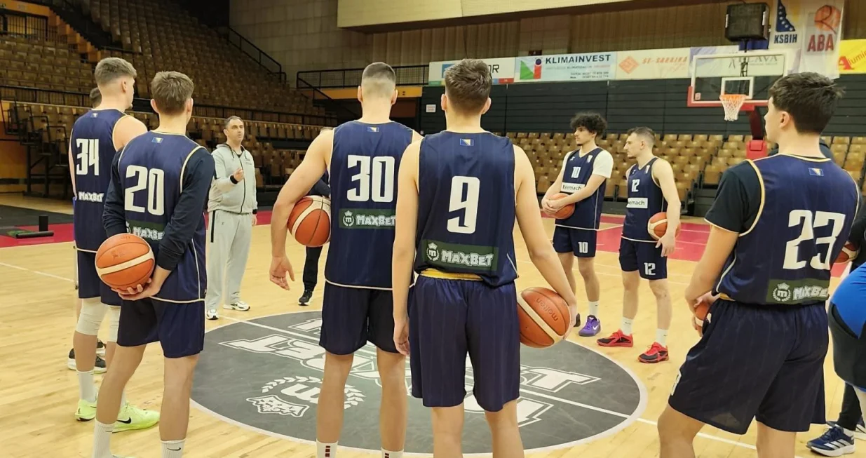 Okupljanje u Mejdanu/Foto: 