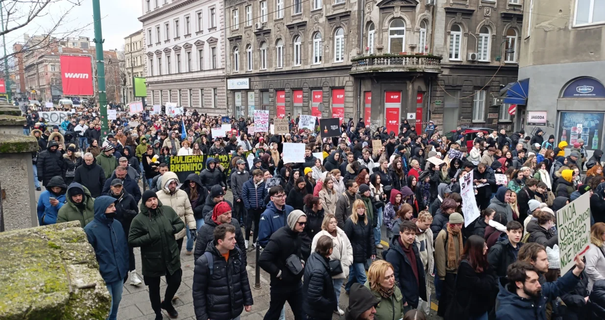Studentski protesti 21. 02./Almir &Scaron;arenkapa/