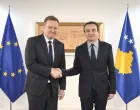PRIЕ&nbsp;TINA (AA) - Premijer Kosova Albin Kurti izjavio je da ostaju posveД&Dagger;eni potpunoj normalizaciji odnosa sa Srbijom kroz meД'usobno priznavanje.Kurti se u PriЕЎtini sastao sa specijalnim predstavnikom Evropske unije (EU) za dijalog izmeД'u Kosova i Srbije Peterom Sorensenom. (Albin Kurti/X - Anadolu Agency)/