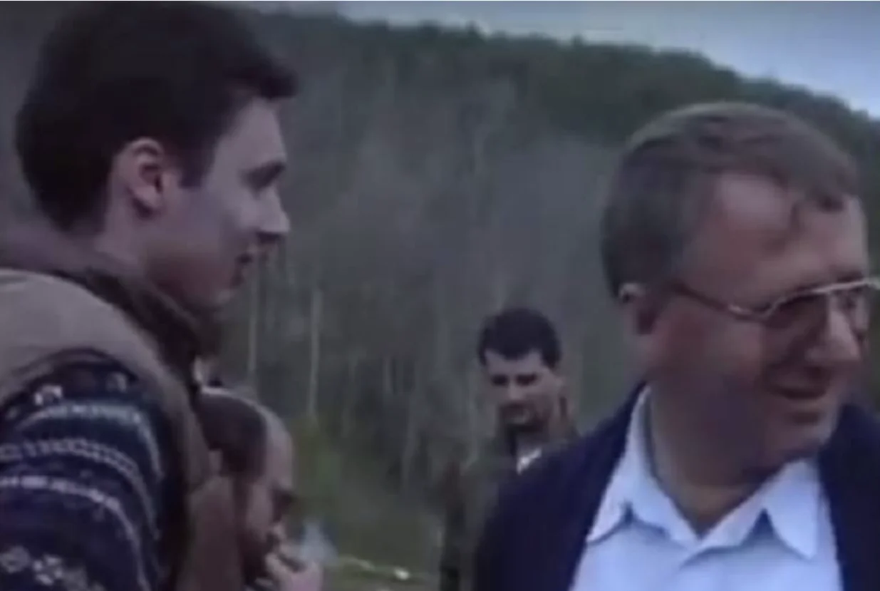 Mladi Vučić u dru&scaron;tvu &Scaron;e&scaron;elja/Arhiv