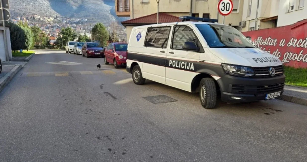 Policajci iza&scaron;li na mjesto događaja/Hercegovina.info//