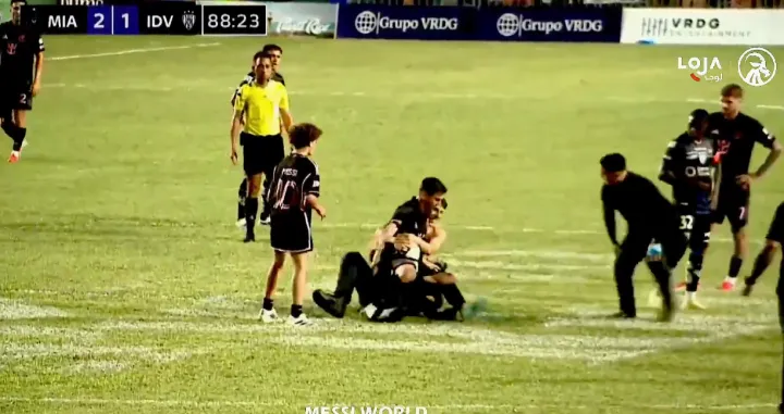 Lionel Messi na terenu/Foto: 