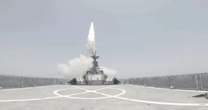 A missile is launched during an exercise in southern Iran, in this handout image obtained on February 17, 2026. IRGC/WANA (West Asia News Agency)/Handout via REUTERS ATTENTION EDITORS - THIS PICTURE WAS PROVIDED BY A THIRD PARTY. BEST QUALITY AVALIABLE./Irgc Via Wana News Agency