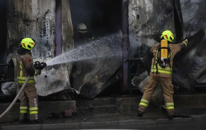 Požar na pijaci Kvadrant, Otoka Sarajevo, vatrogasci/Senad Gubelić/
