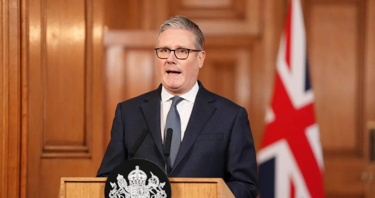 British Prime Minister Keir Starmer issues a statement at 10 Downing Street, after U.S. and Israeli forces attacked Iran in what the two countries described as a "pre-emptive" strike against a Tehran government intent on developing nuclear weapons, in London, Britain, February 28, 2026. Jonathan Brady/Pool via REUTERS/Jonathan Brady