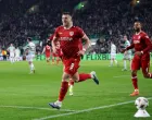 Soccer Football - UEFA Europa League - Play Off - First Leg - Celtic v VfB Stuttgart - Celtic Park, Glasgow, Scotland, Britain - February 19, 2026 VfB Stuttgart's Ermedin Demirovic celebrates scoring a goal that was later disallowed REUTERS/Scott Heppell/Foto: Scott Heppell