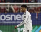 Soccer Football - LaLiga - Osasuna v Real Madrid - El Sadar Stadium, Pamplona, Spain - February 21, 2026 Real Madrid's Kylian Mbappe looks dejected after the match REUTERS/Vincent West/Foto: Vincent West