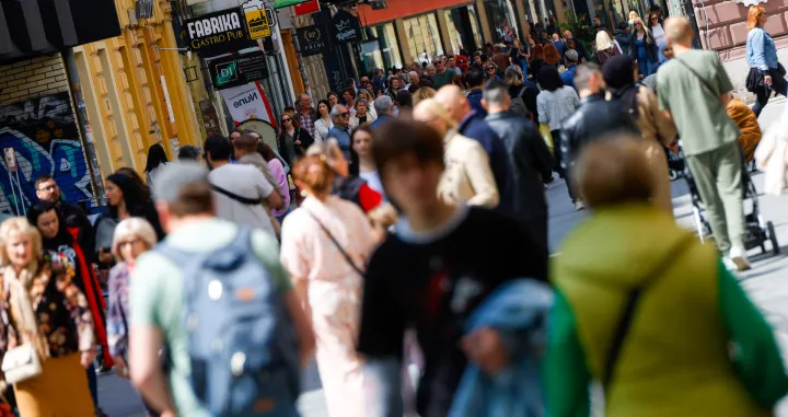 Dobro vrijeme &scaron;etnja galerija kraj aprila/Damir Deljo