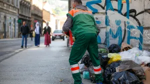 KJKP Rad, čišćenje ulica i odnošenje smeća/Damir Deljo