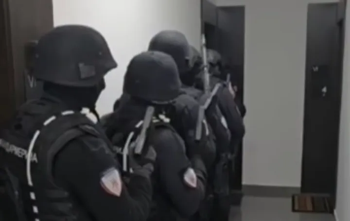 Interpol ga tražio, uhap&scaron;en u Banjoj Luci: Beograđanin koristio paso&scaron; BiH na ukradeni identitet/Screenshot