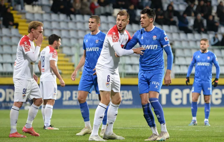 NK &Scaron;iroki Brijeg - FK Borac/Foto:          