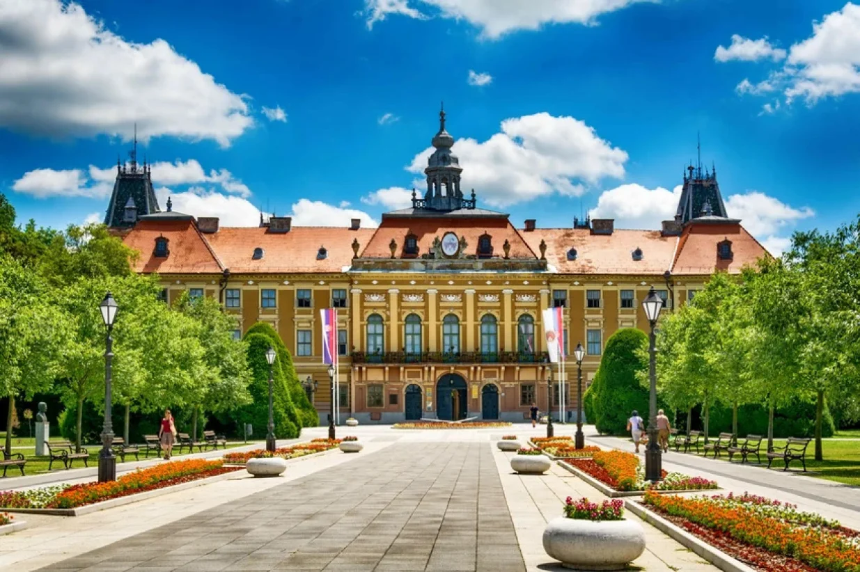 Zgrada Županije, Sombor/Aleksandar Milutinović