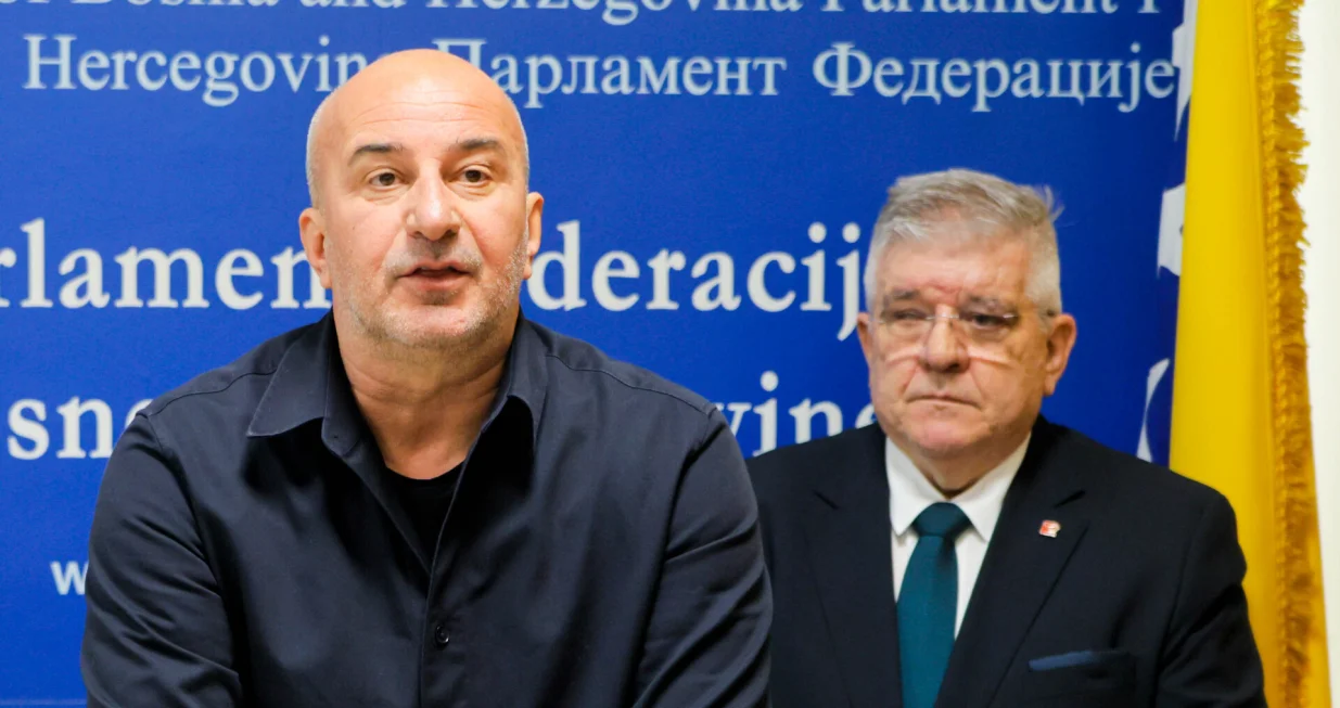 Press Na&scaron;e stranke povodom smijene Miakovića/Damir Deljo