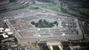 FILE PHOTO: Aerial view of the United States military headquarters, the Pentagon, September 28, 2008. REUTERS/Jason Reed/File Photo/Jason Reed