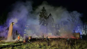 Požar, vatrogasci, Velika Kladuša, Saniteks/Radio Velika Kladuša