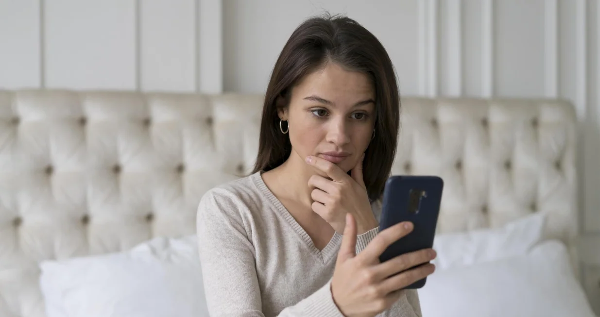 Oči suhe i umorne od ekrana//