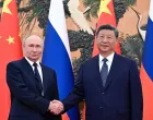 ANKARA (AA) - Kineski predsjednik Xi Jinping razgovarao je u utorak s ruskim predsjednikom Vladimirom Putinom u Pekingu, objavila je novinska agencija Xinhua.Razgovarali su o bilateralnim odnosima, kao i o regionalnim i globalnim pitanjima.OДЌekivalo se da Д&Dagger;e razgovarati o ratu u Ukrajini i proЕЎlomjeseДЌnom samitu izmeД'u Putina i ameriДЌkog predsjednika Donalda Trumpa u Anchorageu na Aljasci. (Kremlin Press Service - Anadolu Agency)/