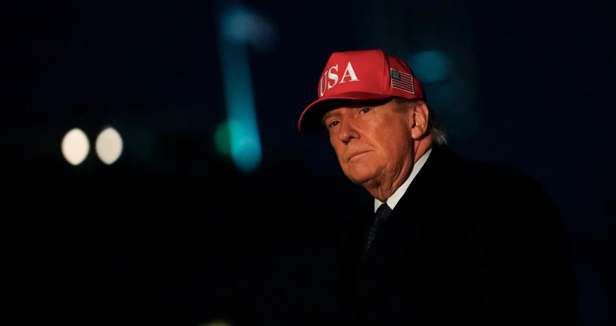 FILE PHOTO: U.S. President Donald Trump returns to the White House, after Israel and the U.S. launched strikes on Iran, in Washington, D.C., U.S., March 1, 2026. REUTERS/Nathan Howard/File Photo/Nathan Howard