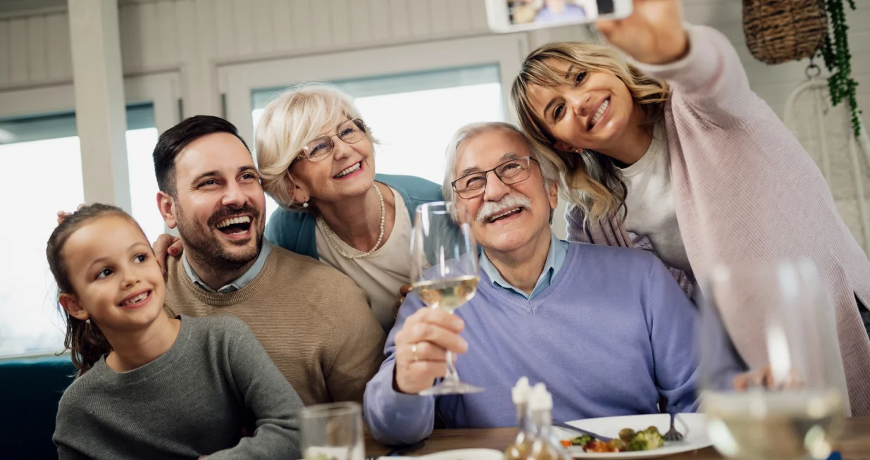 Svi težimo ka sreći/Free Pik