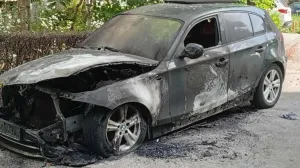 Uni&scaron;teno vozilo/Amir Papić/Oslobođenje/