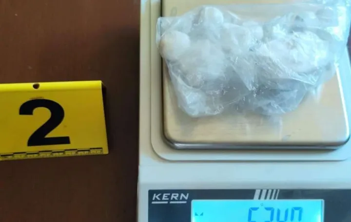 Oduzeti droga i cigarete/MUP ZDK//