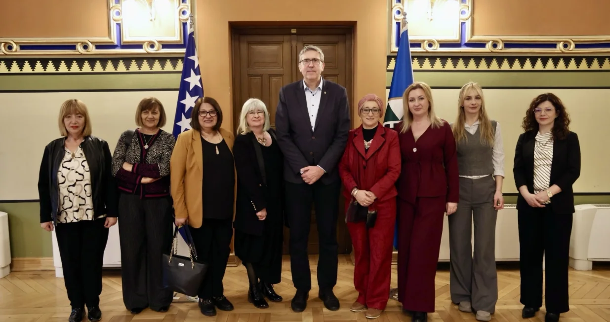 Podr&scaron;ka sigurnim kućama/Grad Sarajevo