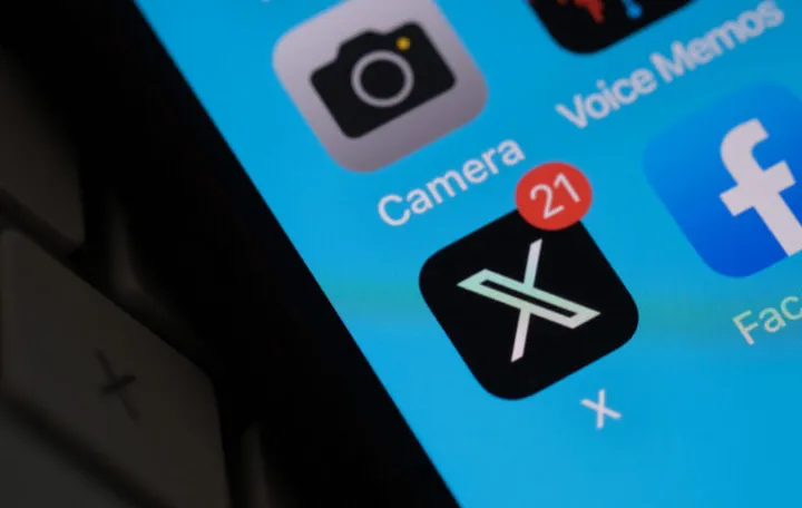 dru&scaron;tvena mreža x/