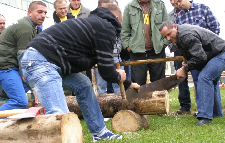 USK Sume - borba za trupce/