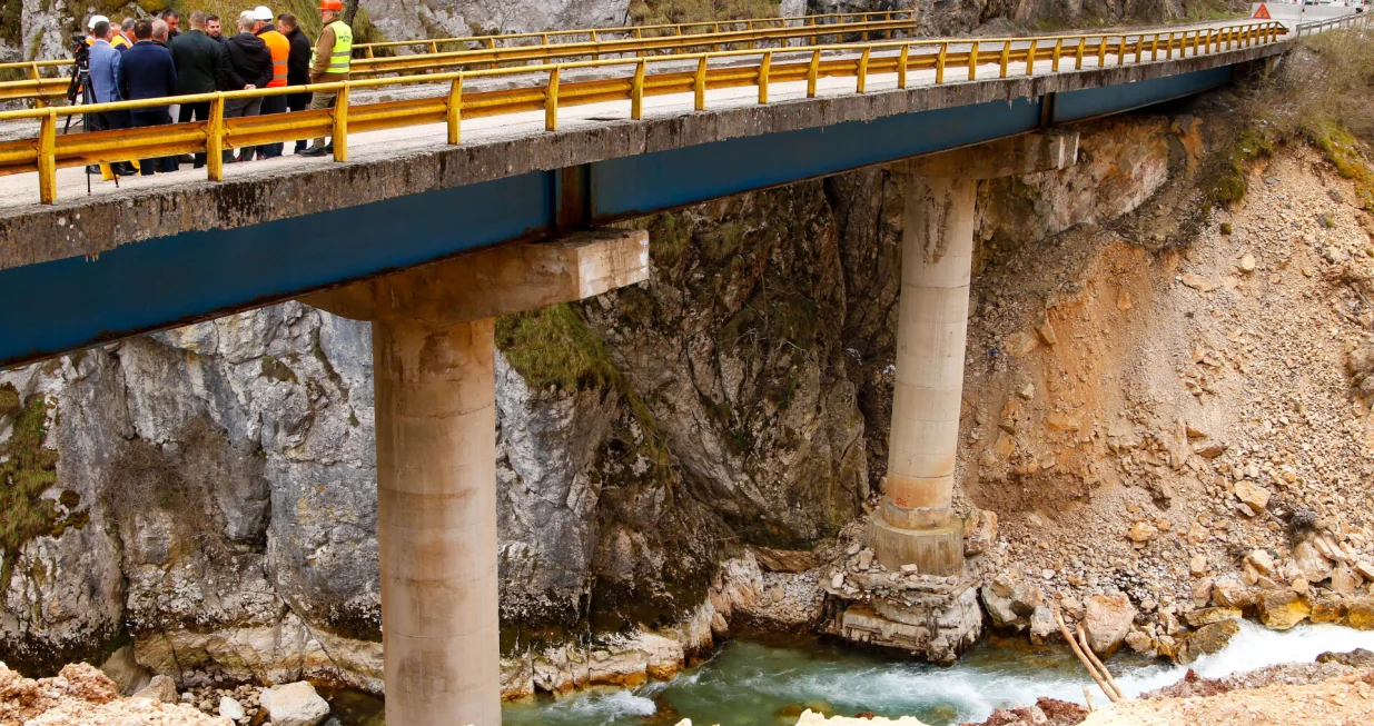 Stanje na putu Sarajevo Foca. Dionica Dobro polje - Miljevina/Damir Deljo