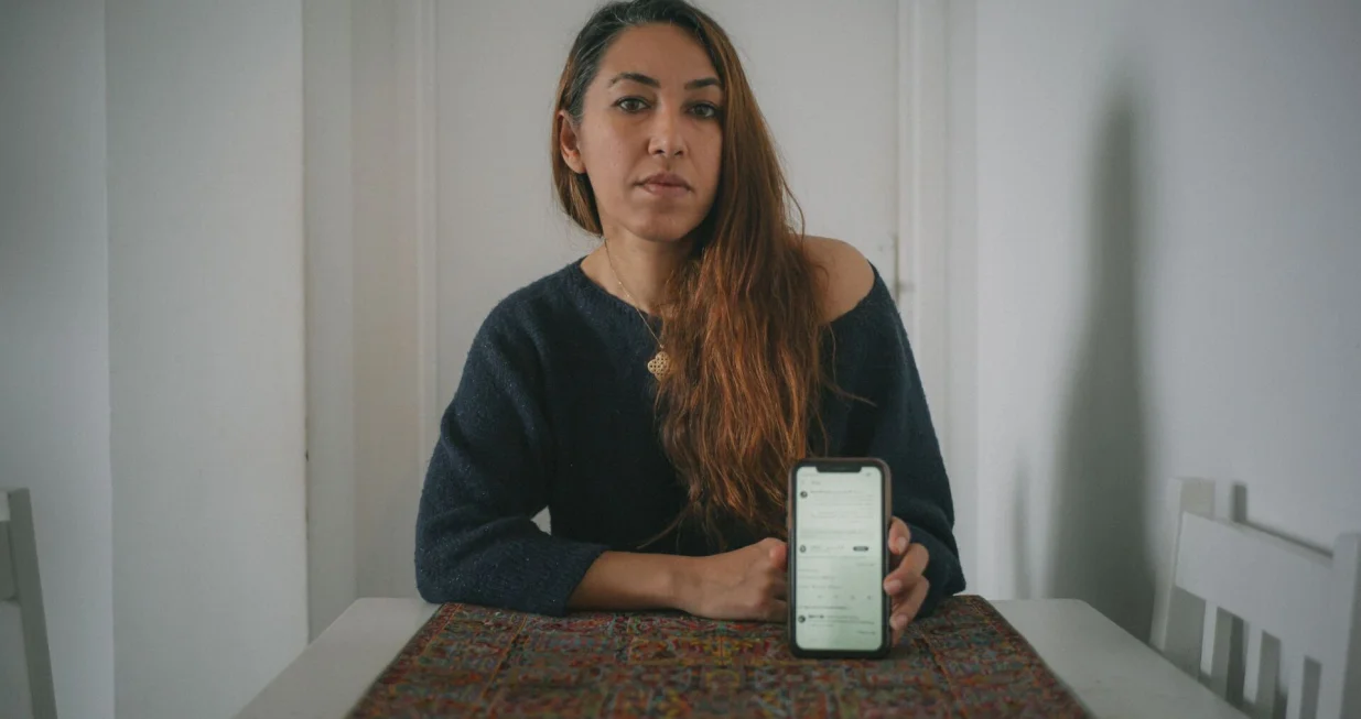 Iranska spisateljica i pjesnikinja, izbjeglica u Francuskoj, Mahtab Ghorbani, u svom domu u &Icirc;le-de-France, 1. aprila./Odhr&agrave;n Dunne 