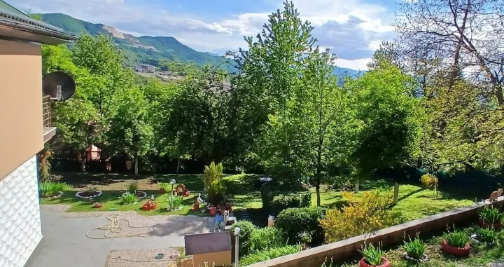 Zanimljiv pogled u daljinu/