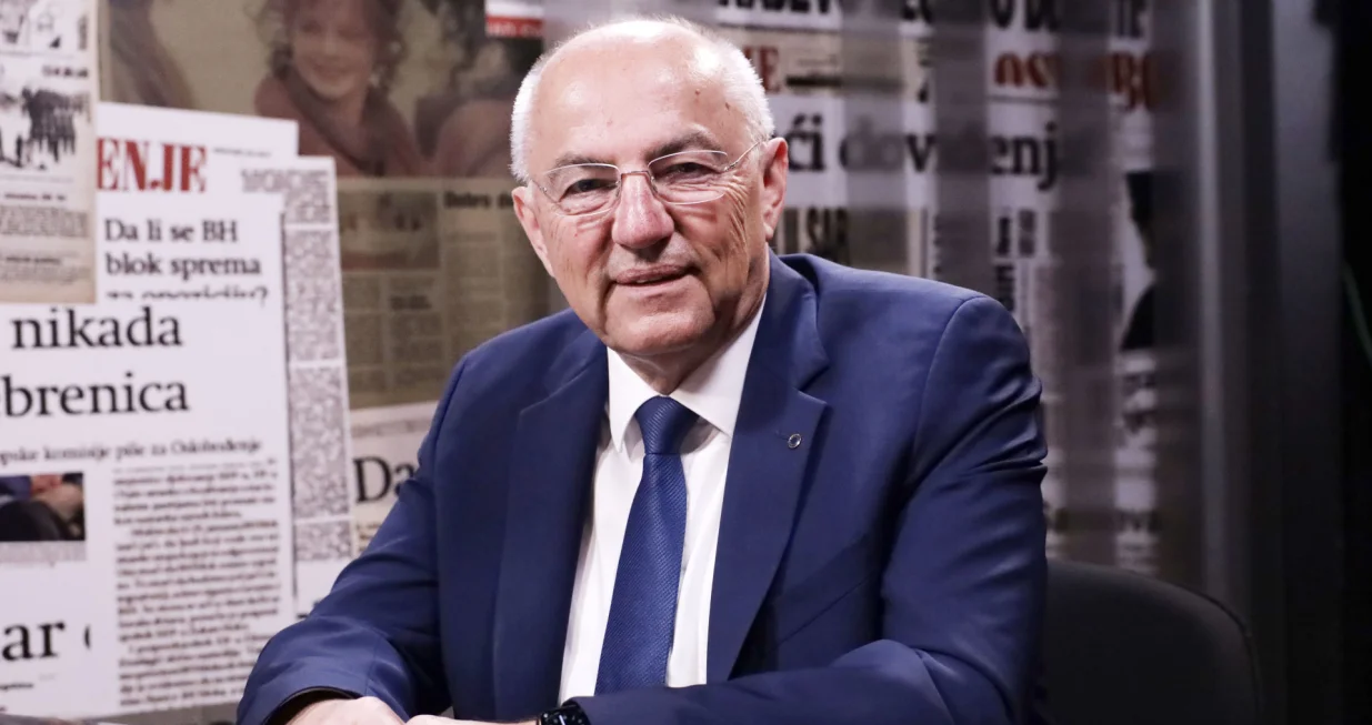 Josip Juratović/