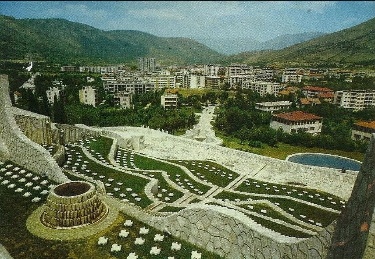 Partizansko spomen-groblje u Mostaru 1966. godine bilo je ponos Mostara/Partizansko.info