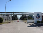 Mostar, BiH - 21. februar 2020:Proizvodnja u Aluminiju stala je 10. jula pro&scaron;le godine, nakon čega su uručeni otkazi za oko 70 posto tada&scaron;nje radne zajednice. Sredinom pro&scaron;log mjeseca rje&scaron;enja o otkazu potpisali su i preostali radnici. (Zeljko Milicevic - Anadolu Agency)/Zeljko Milicevic 