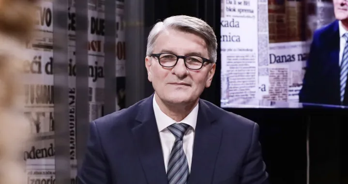 &Scaron;emsudin Mehmedović/