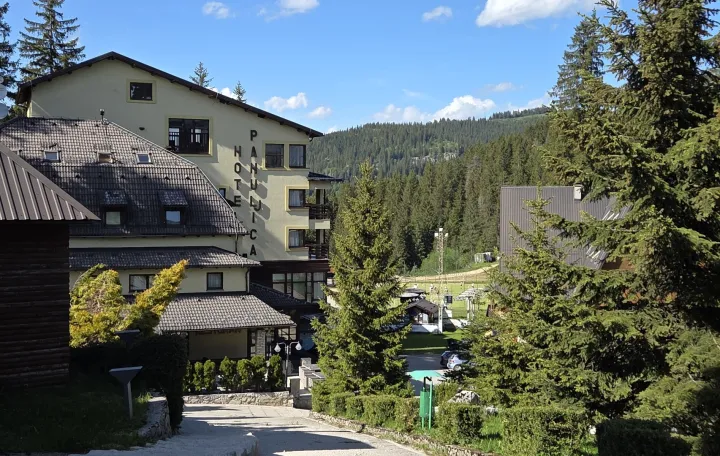 Hotel Pahuljica/Lejla Sofradžija