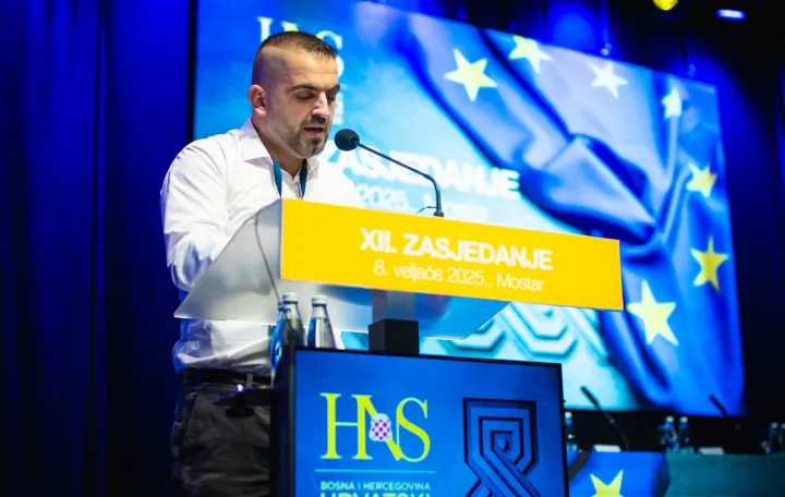 Sandro Jurkovic, pokret HUM/