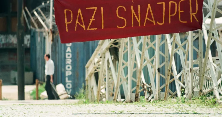 Pazi snajper/Mess