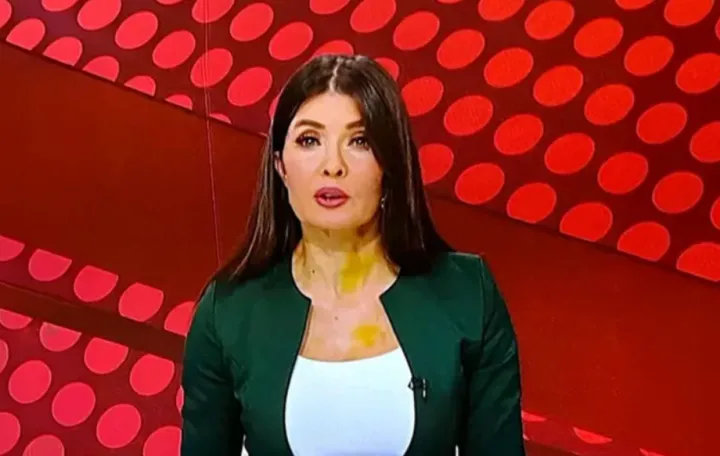 Voditeljica, RTS, Gordana Stijačić, žute mrlje/Prtsc
